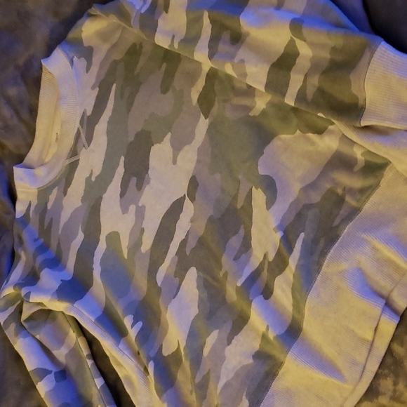 WOMENS Small oversized - Picture 4 of 6